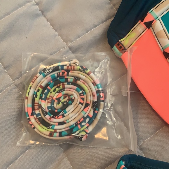 Xhilaration Bikinis - Picture 3 of 6